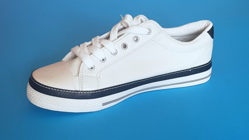 Obuwie sportowe, tenisówki