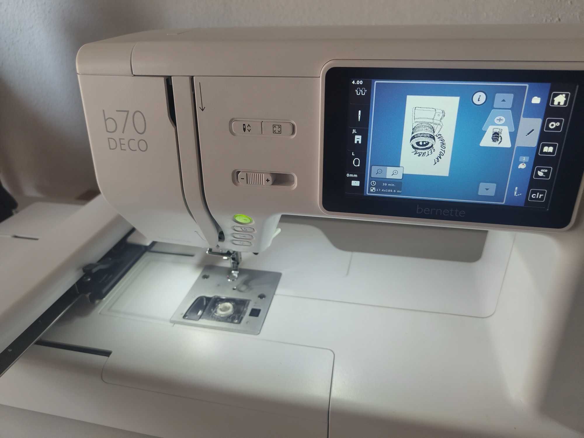 Máquina de bordar bernette b70