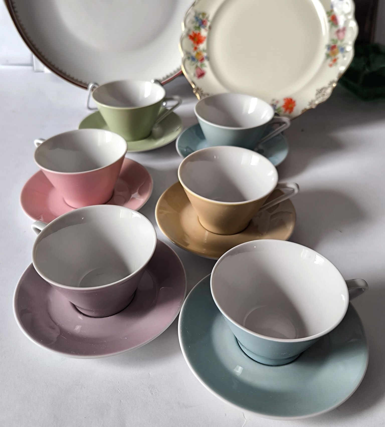 Filiżanki kolorowe 6 sztuk piękna stara porcelana