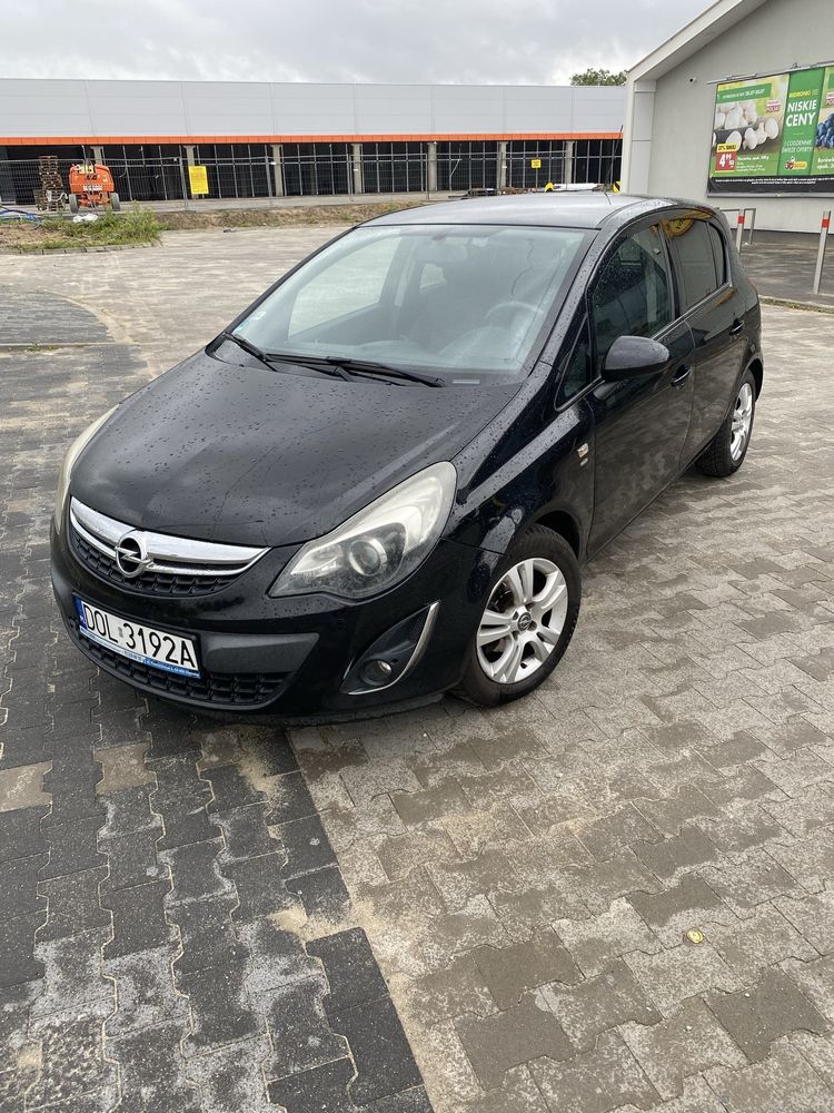 Opel Corsa 1,4 16V Enjoy 2011