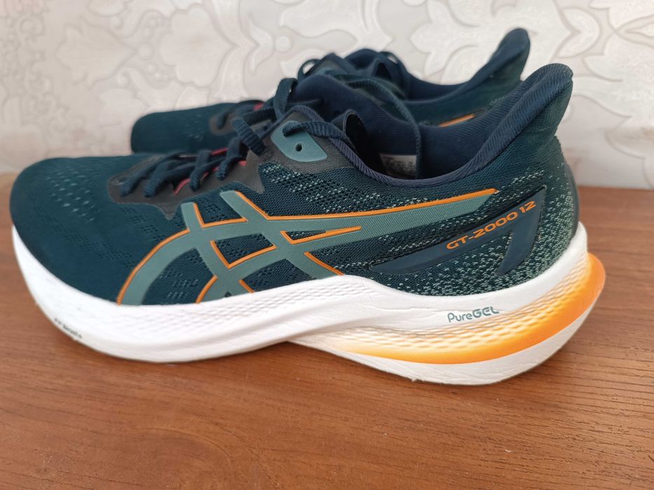 Кроссовки беговые Asics GT 2000 12 размер 44 28 см Vietnam