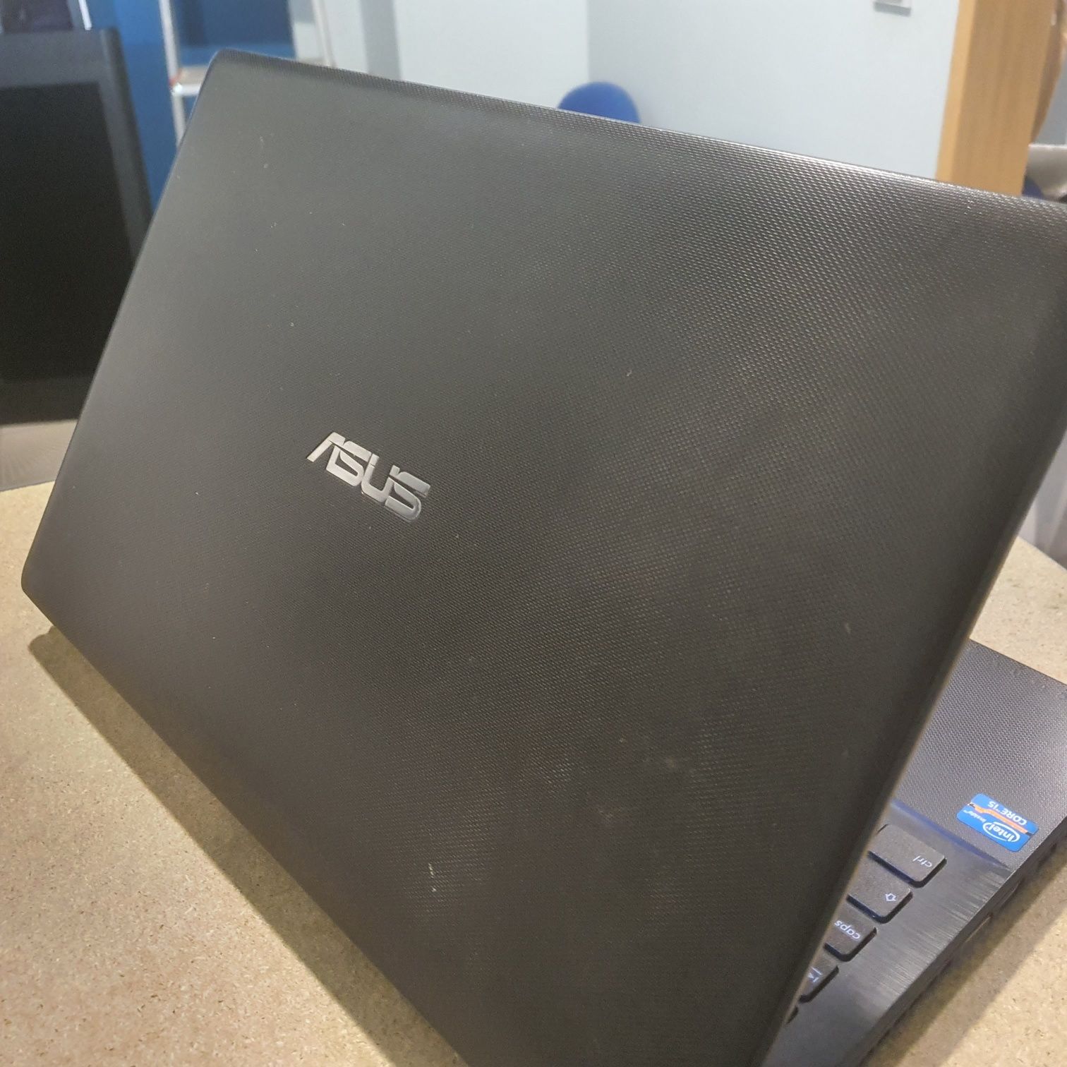 Portatil Asus i5 8gigas ram excelente desempenho e rápido