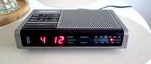 Radiobudzik GRUNDIG Sono-Clock 26