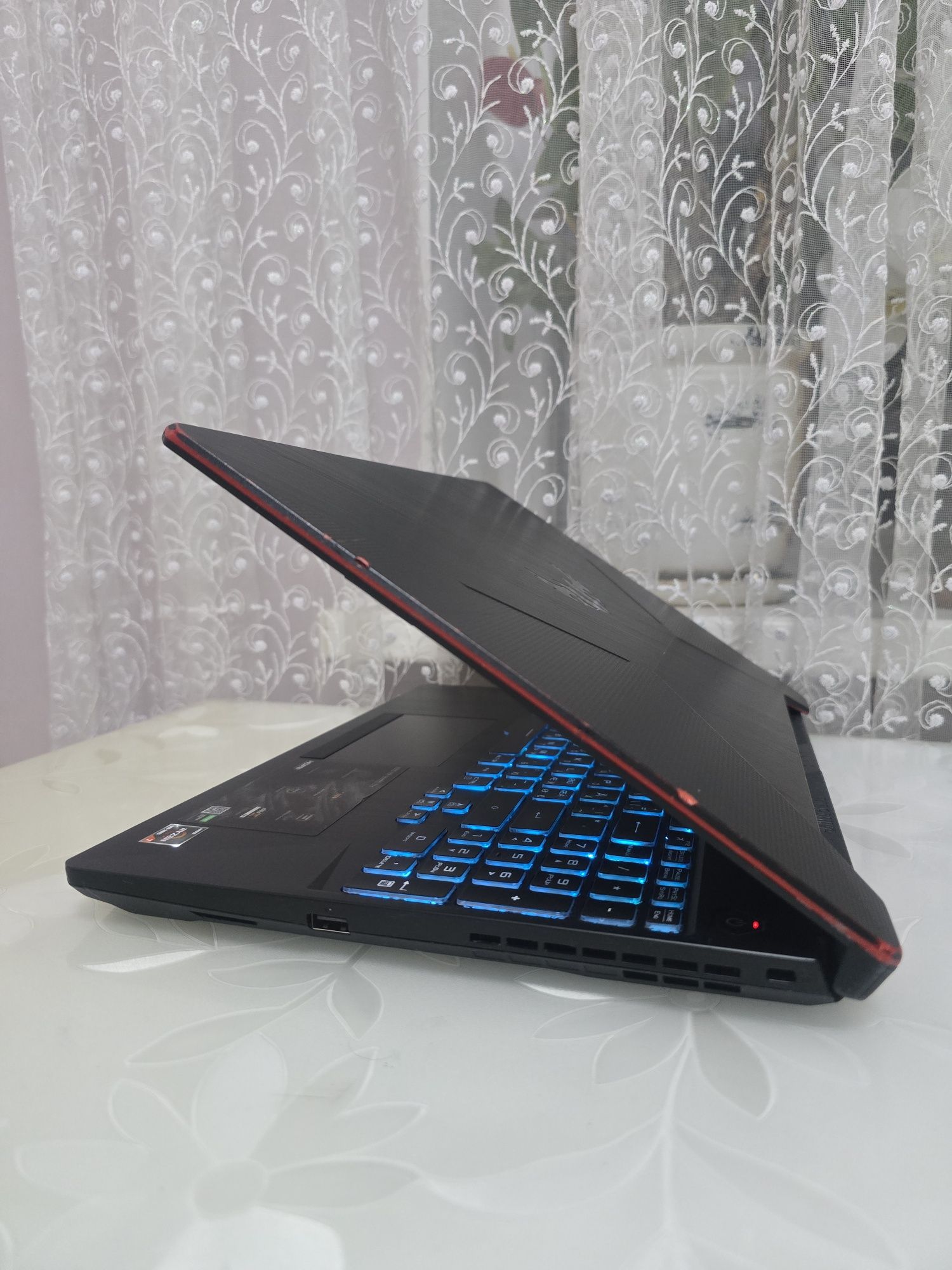 Asus TUF A15/144Hz/Ryzen 7 4800H×16CPU/1660Ti 6GB/RAM:16GB/SSD:512