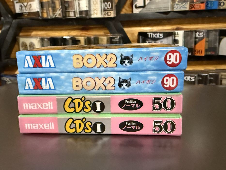 Продам аудио кассеты AXIA+Maxell