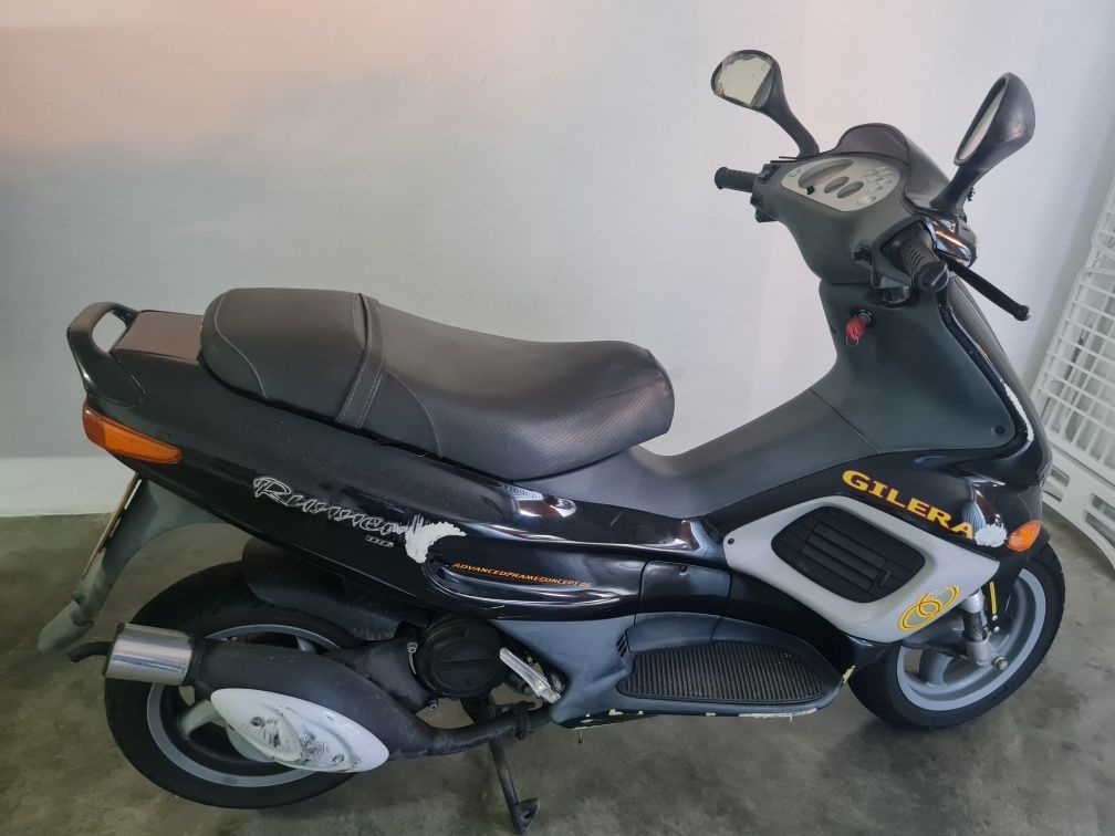 Scooter Gilera Runner