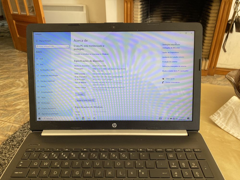 Portatil HP 15 R5/12GbRAM/SSD256