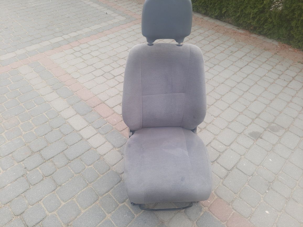 Fotel kierowcy LT