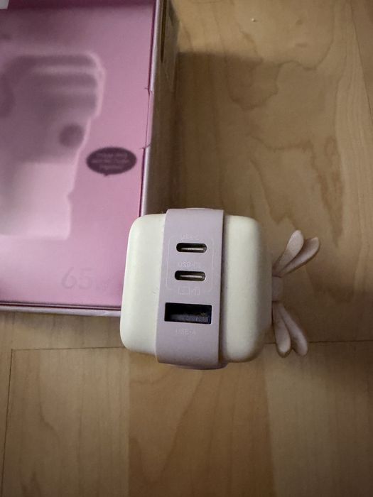 Ugreen Nexide RG 3port GaN Fast Charger 65w