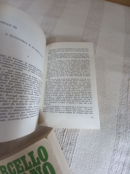 Três livros de Marcello Caetano conjunto barato