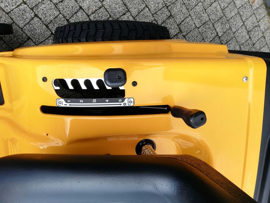 Traktorek kosiarka Cub Cadet LT3 PR105 2 cylindry Cub Cadet 22 KM