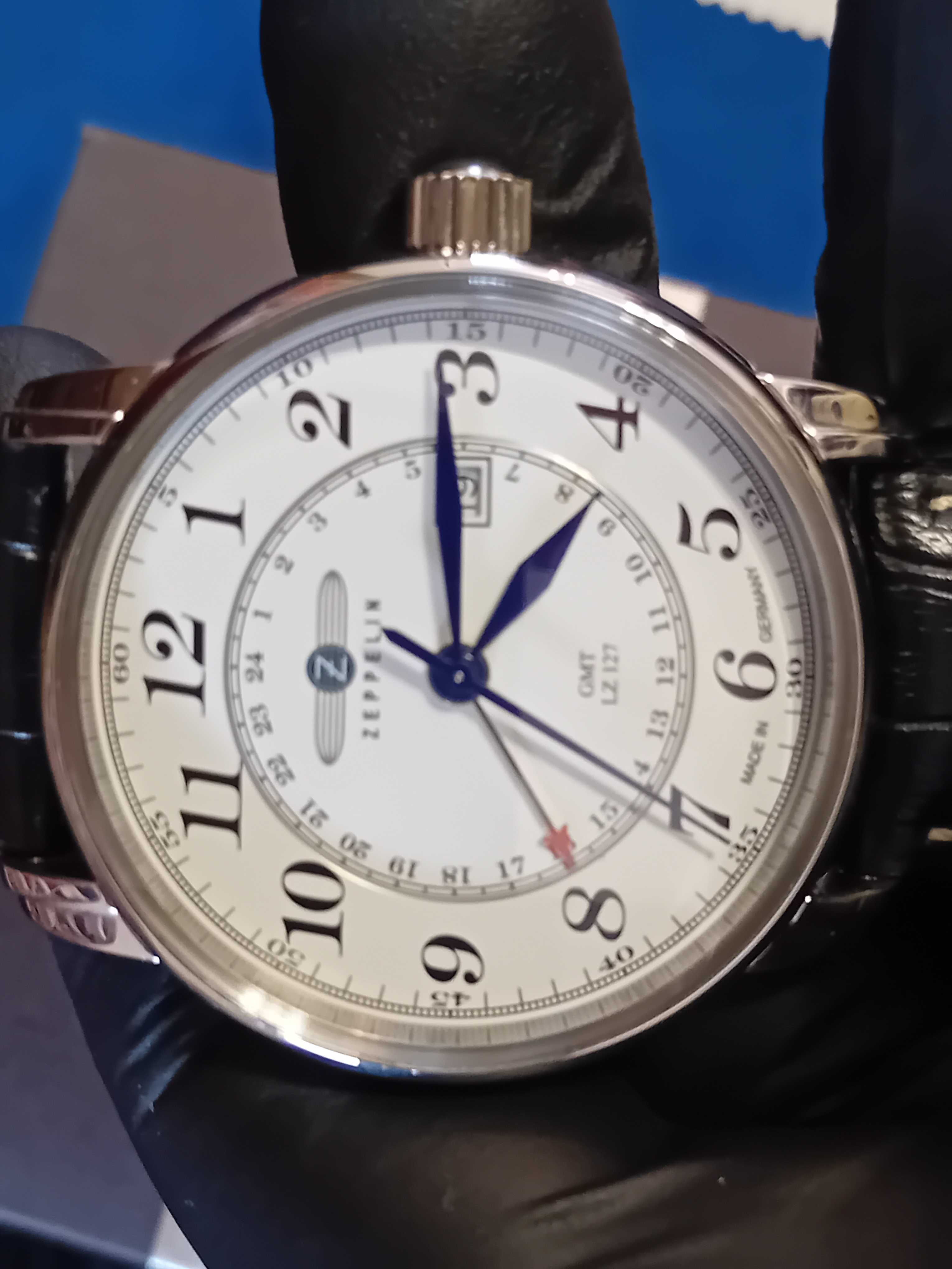 Zeppelin LZ127 gmt