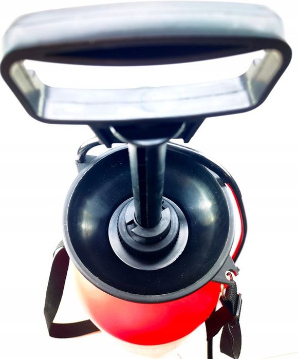 Ogrodowy opryskiwacz ciśnieniowy 8L