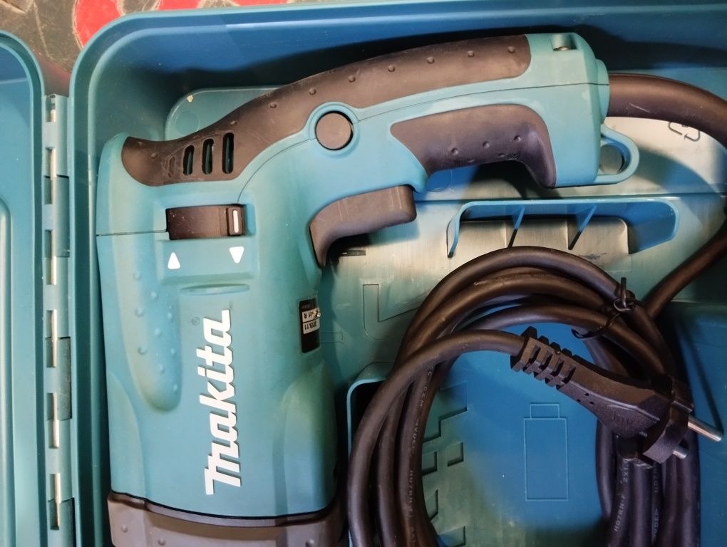 Makita młotowiertarka Hr2470 SDS plus