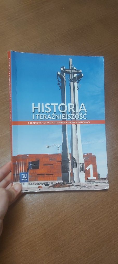 Sprzedaje podręcznik z Hit 1 Klasa
