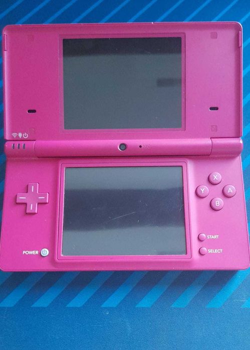 Nintendo DSi rosa desbloqueada