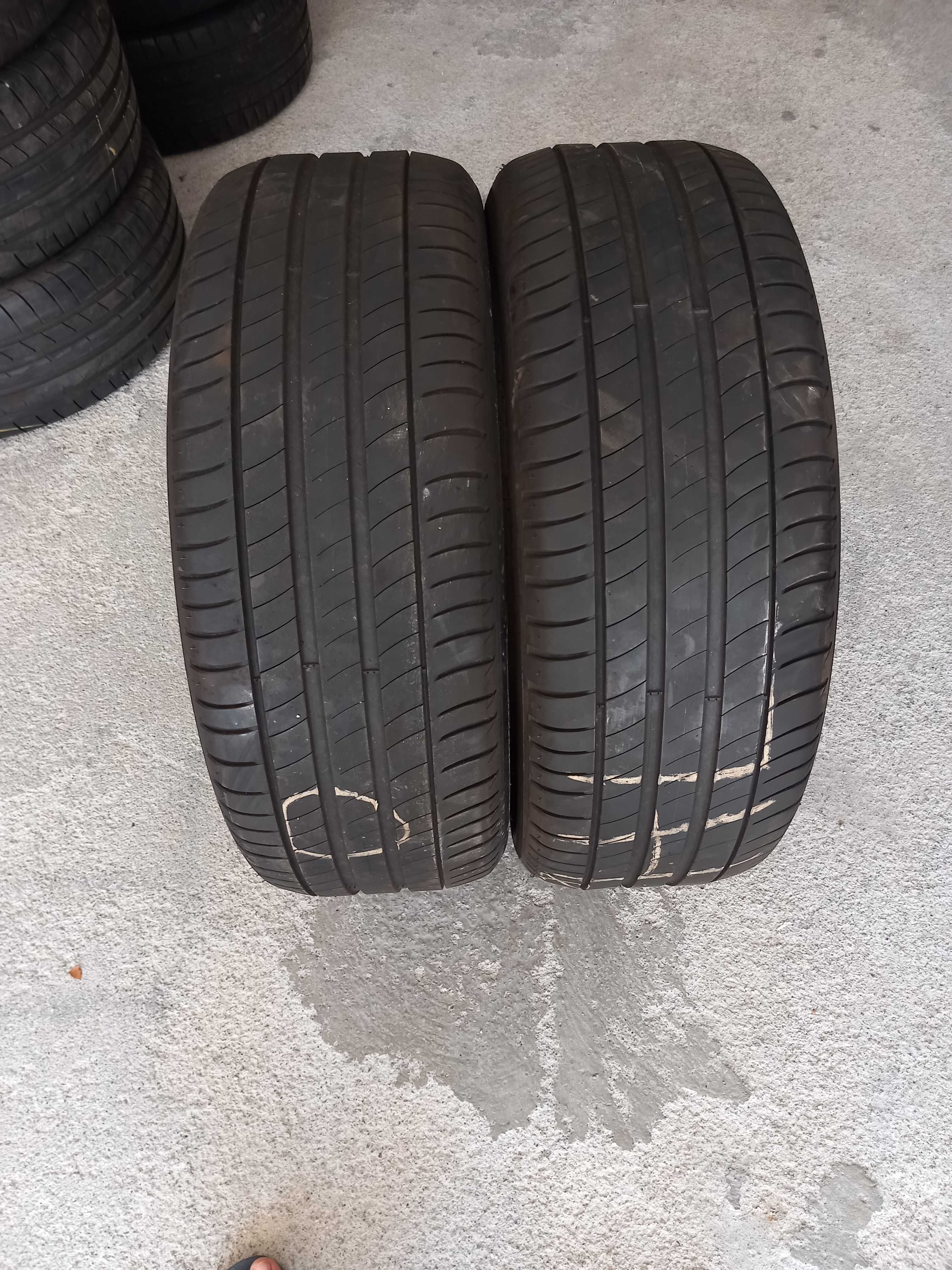 4 pneus 215/50R18 Michelin e Bridgestone