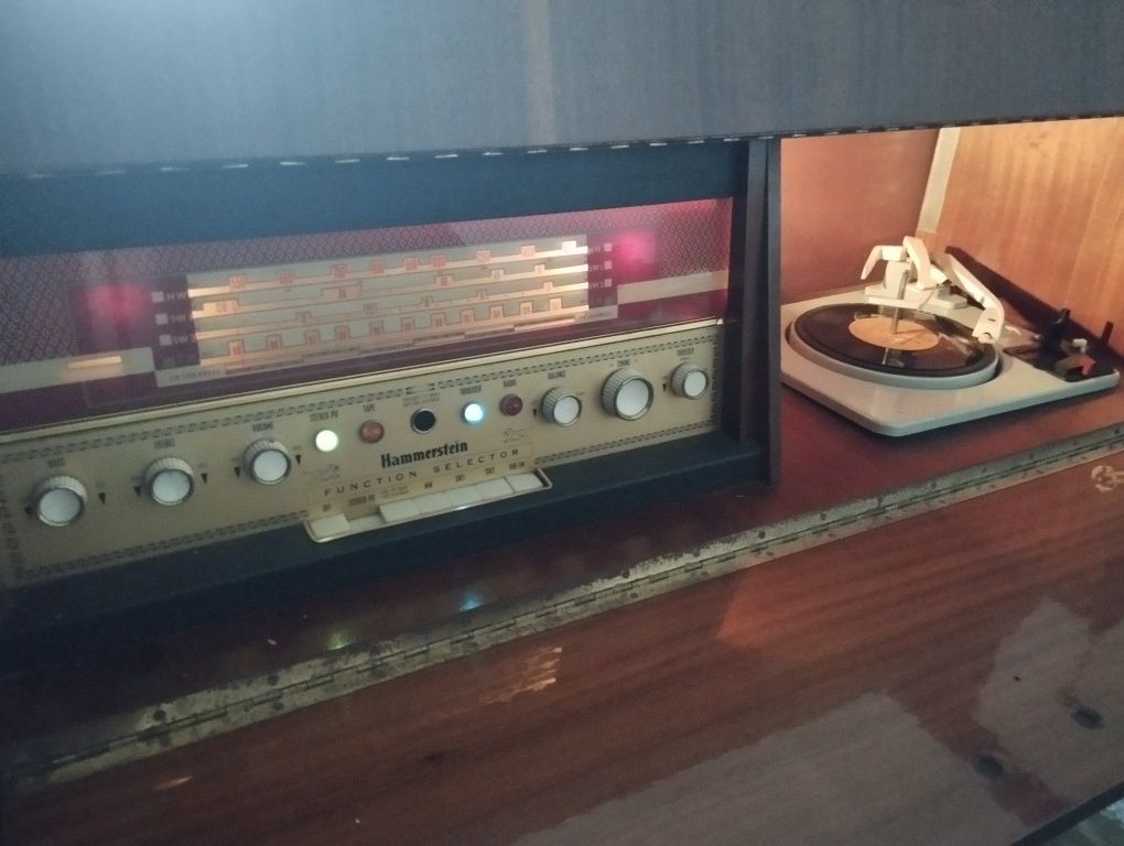 Radio a valvulas quase funcional
