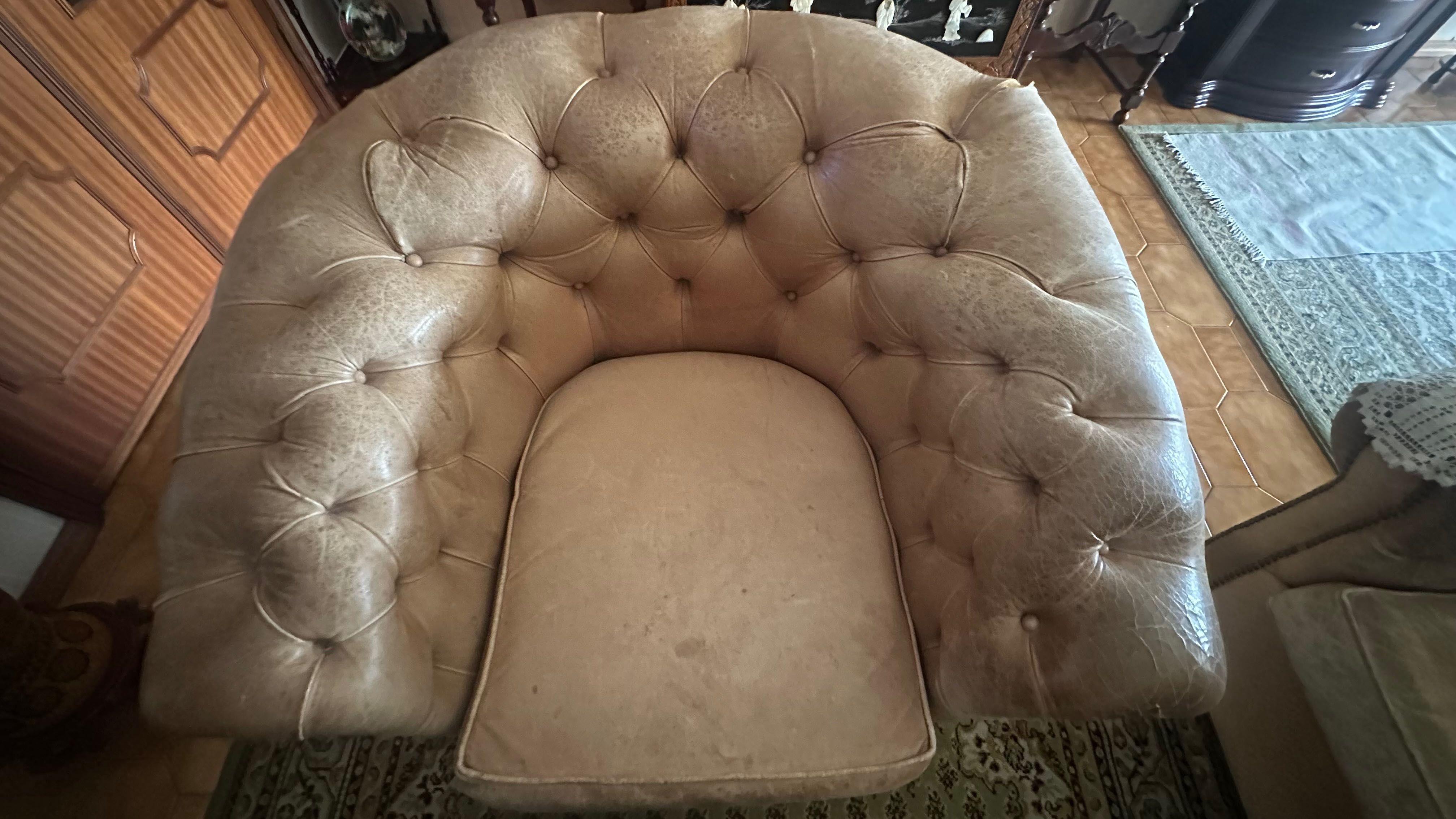 Conjunto sofá +duas poltronas