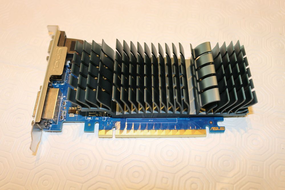 Placa gráfica asus GT730 SL 2GD5 BRK