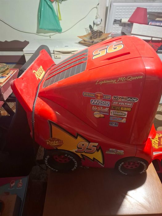 Brinquedo do faisca a funcionar