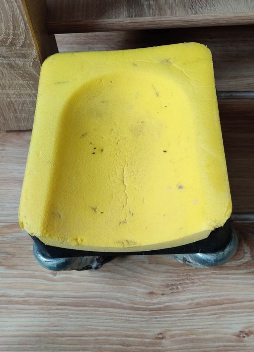 Nakolanniki robocze na kółkach