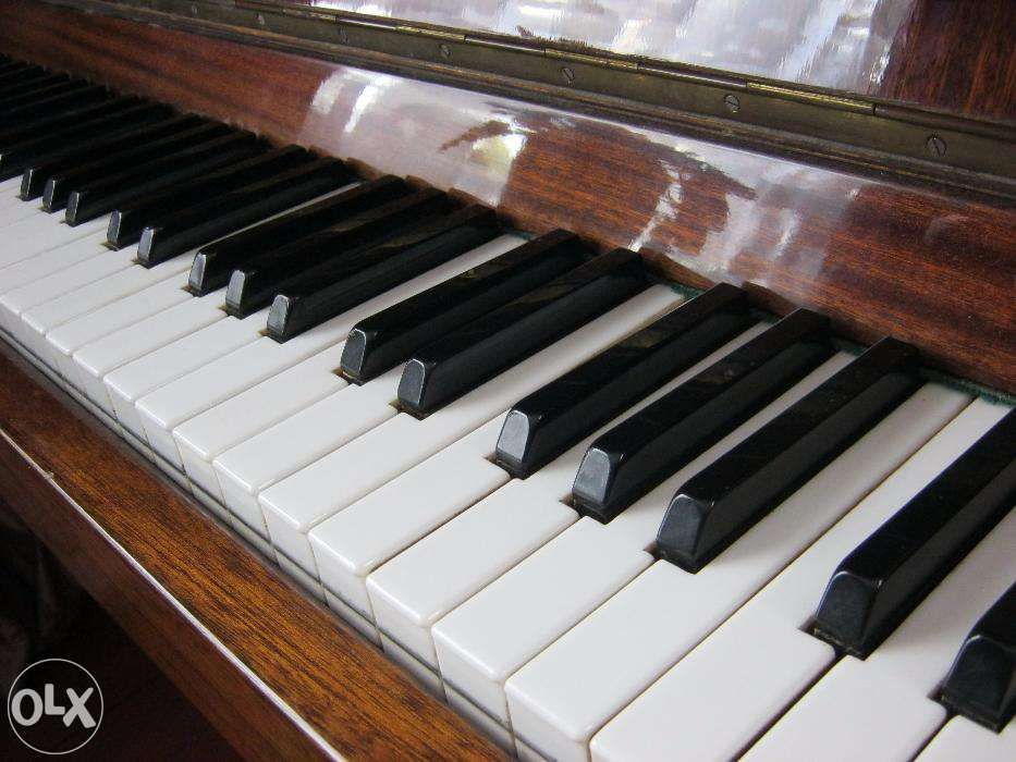 Приватні уроки гри на фортепіано