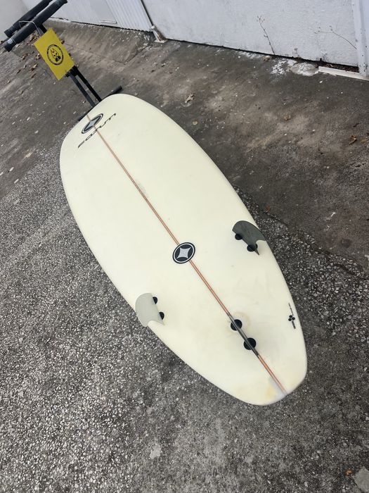 Prancha surf Fatum 7.0 47lts