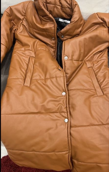 Жіноче трендове зимове довге пальто