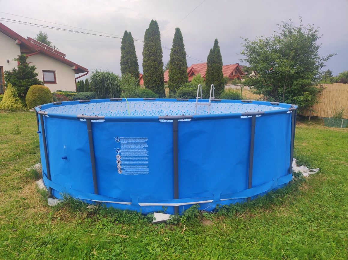 Basen Bestway Steel Pro MAX 457x122 cm – 16 000 l + akcesoria


---

B