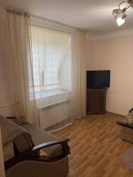 Затишна 2кім.кв.неподалік центру ,на вул.Стрийській , парк культури!