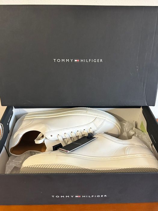 Sapatilhas brancas novas em pele Tommy Premium  Cupsole