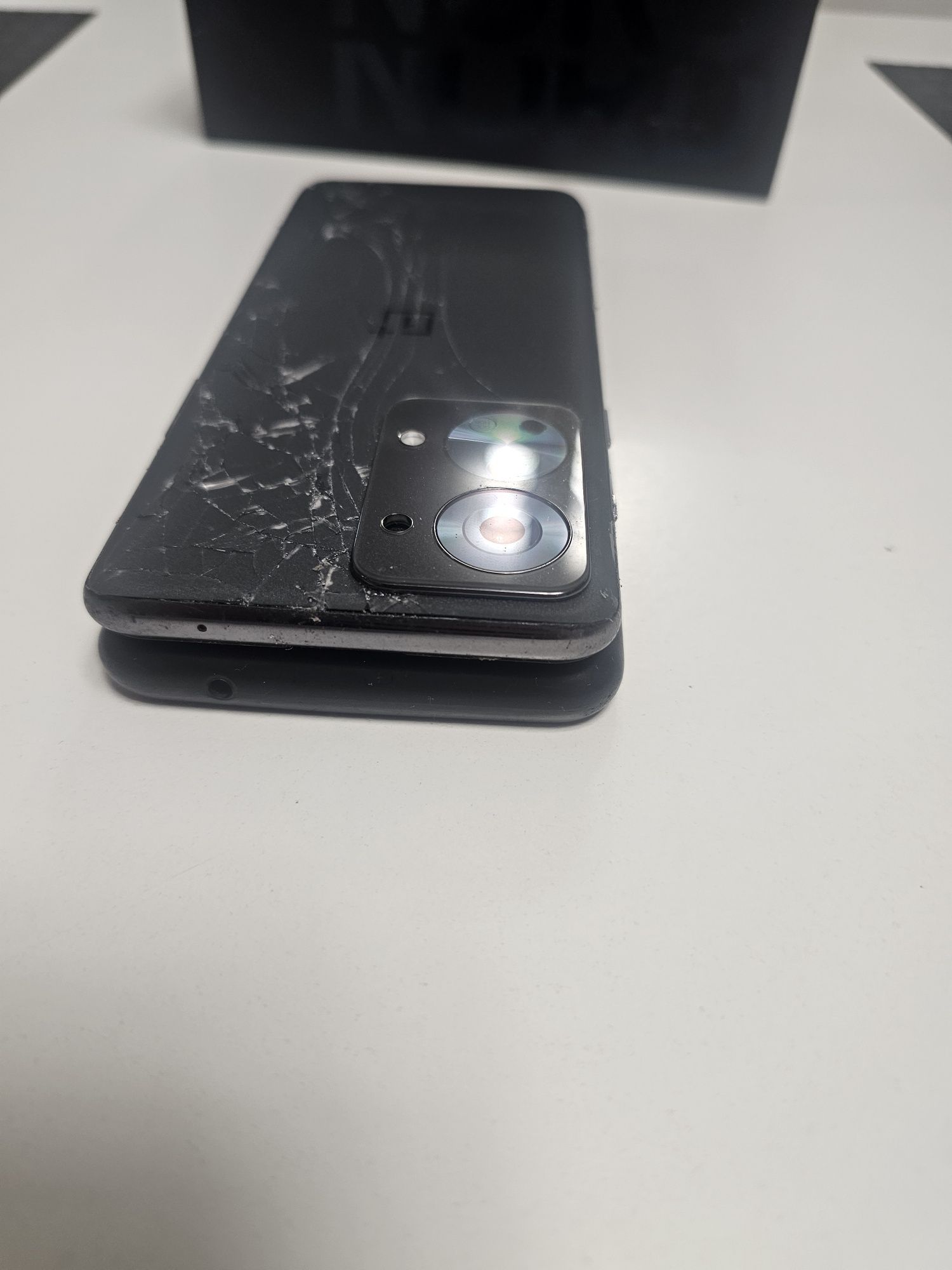 Telefon Oneplus Nord 2T 5G 12 / 256
