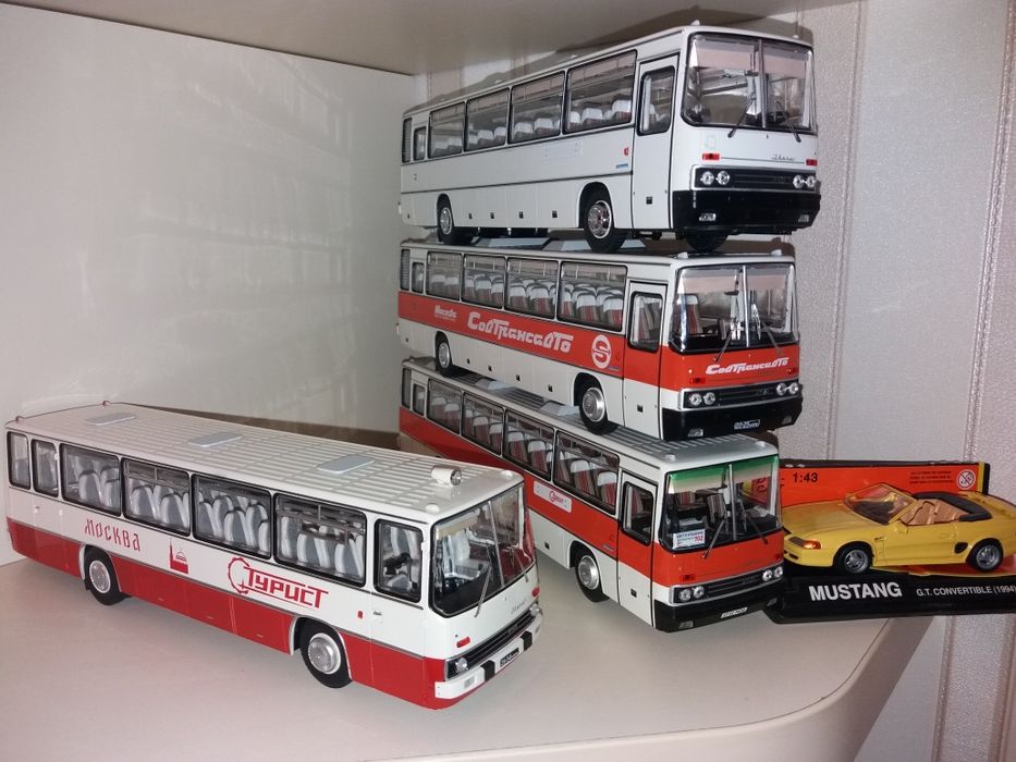 Модель 1:43 Ikarus , Ford Mustang