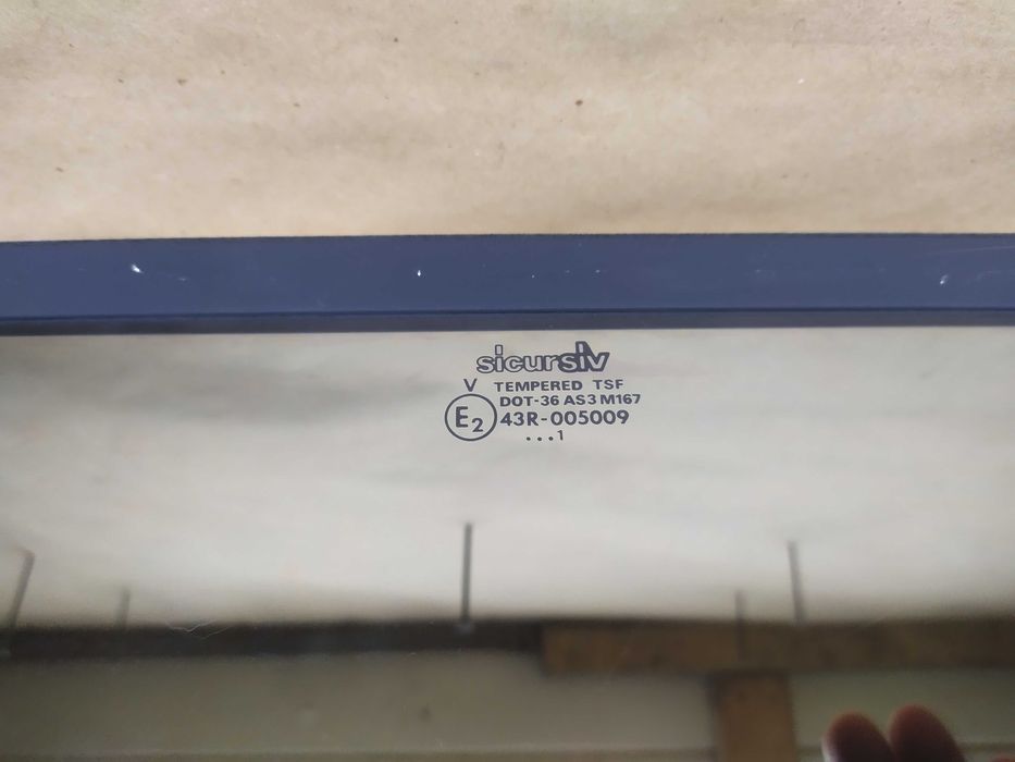 Скло стекло оригінального люка Опель Кадет/Вектра А/ Астра Ф