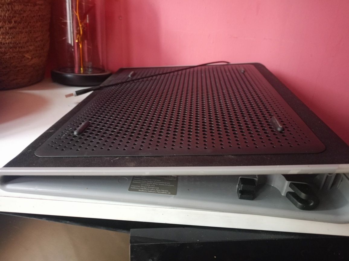 Podstawka chłodząca pod laptopa Targus