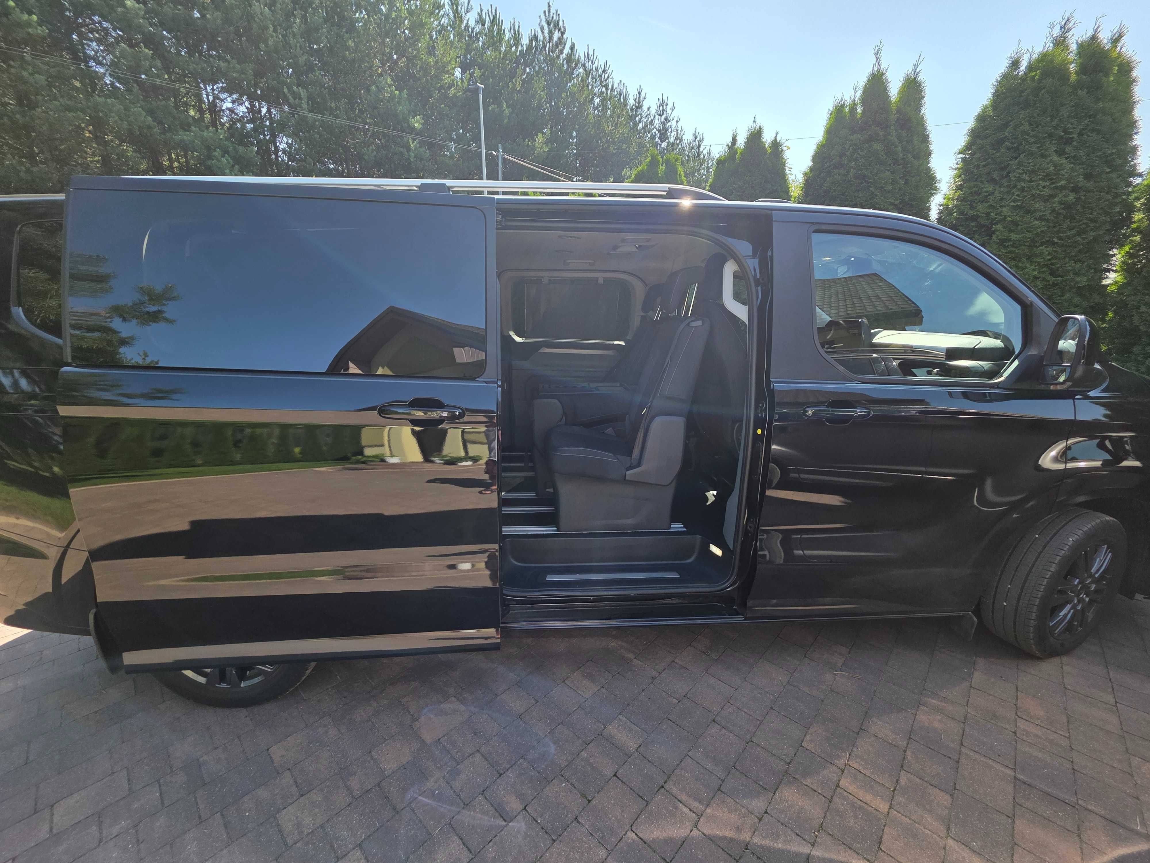 NOWY Ford Tourneo Custom – Wynajmij komfortowego busa 8-osobowego
