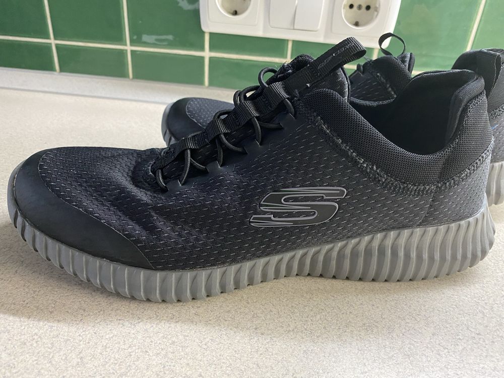 Кросівки Skechers