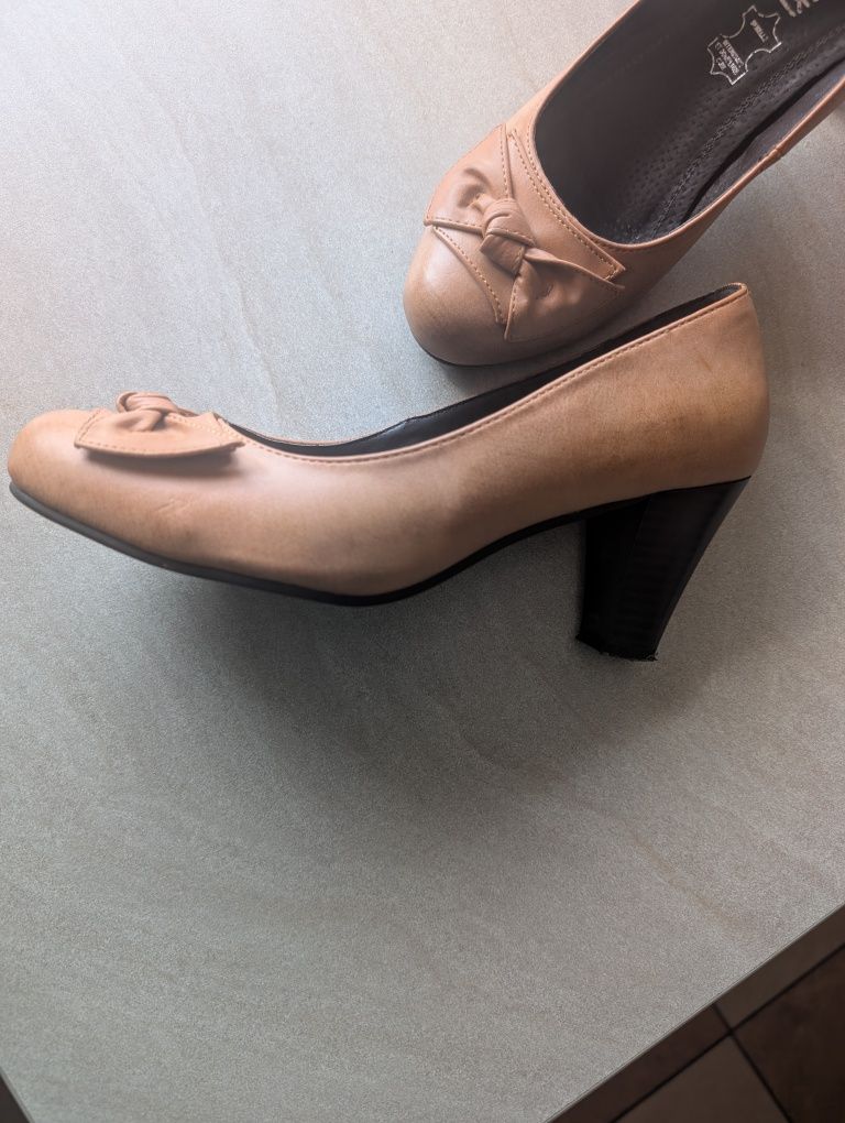 Sprzedam buty damskie