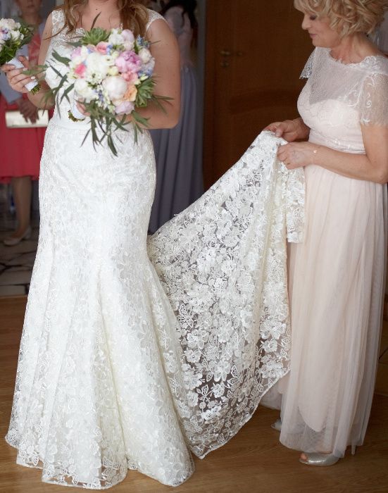 Suknia Ślubna, koronkowa