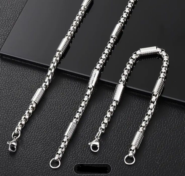 Ланцюжок і браслет, нержавіюча сталь.