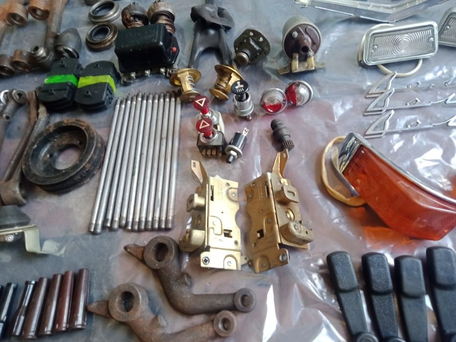 Передние повороты,габариты на ГАЗ 2401,2410,ВОЛГА пр-во СССР