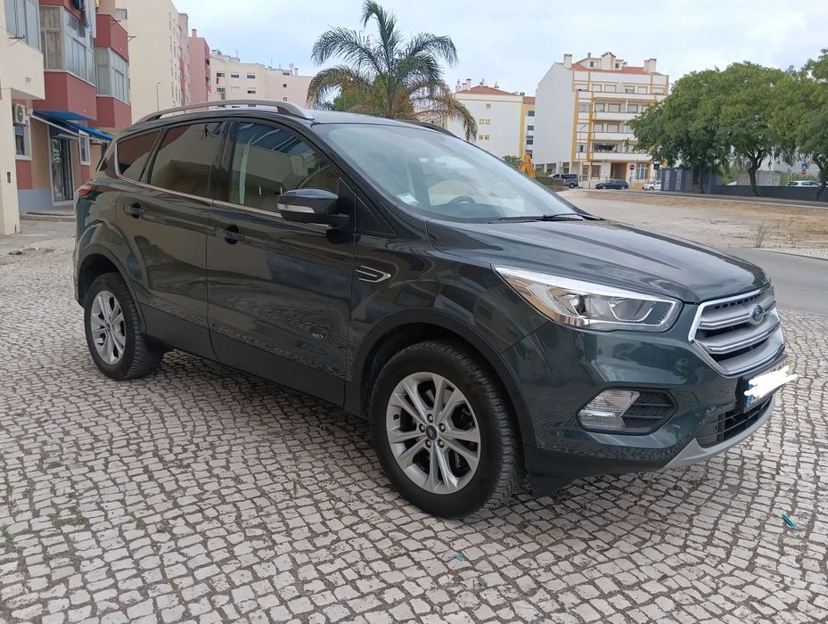 Ford Kuga 1.5 EcoBoost Titanium 4WD Powershift