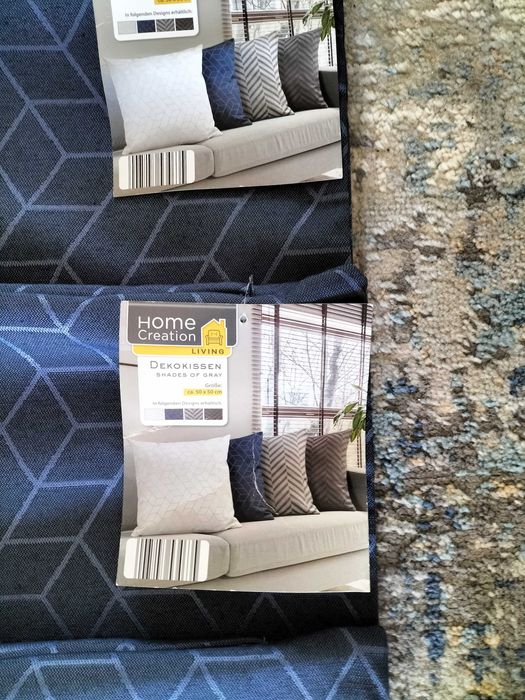 Cztery poszewki na poduszki