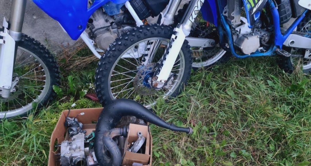 2x na czesci Yz250 yamaha 98r-04r 2t Koło plastiki silnik Cylinder wał