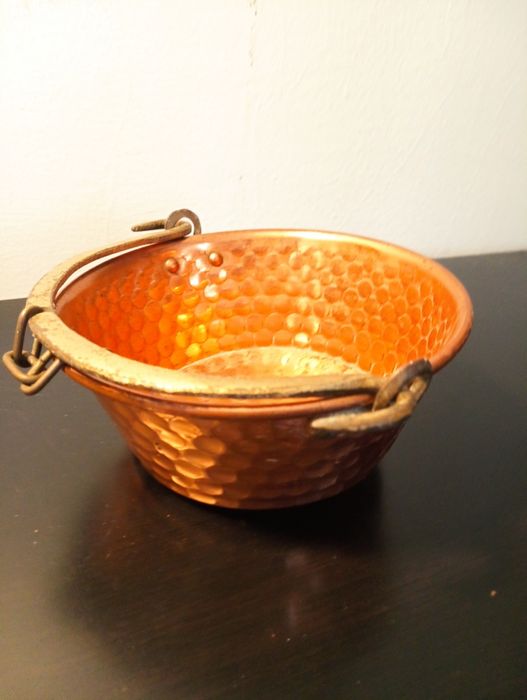 Potet em cobre martelado com alça		Vintage	Rustico	artesanal