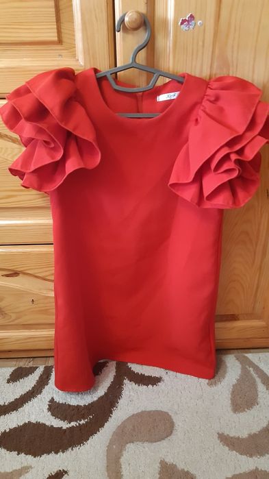 Платье для девочки 134-140