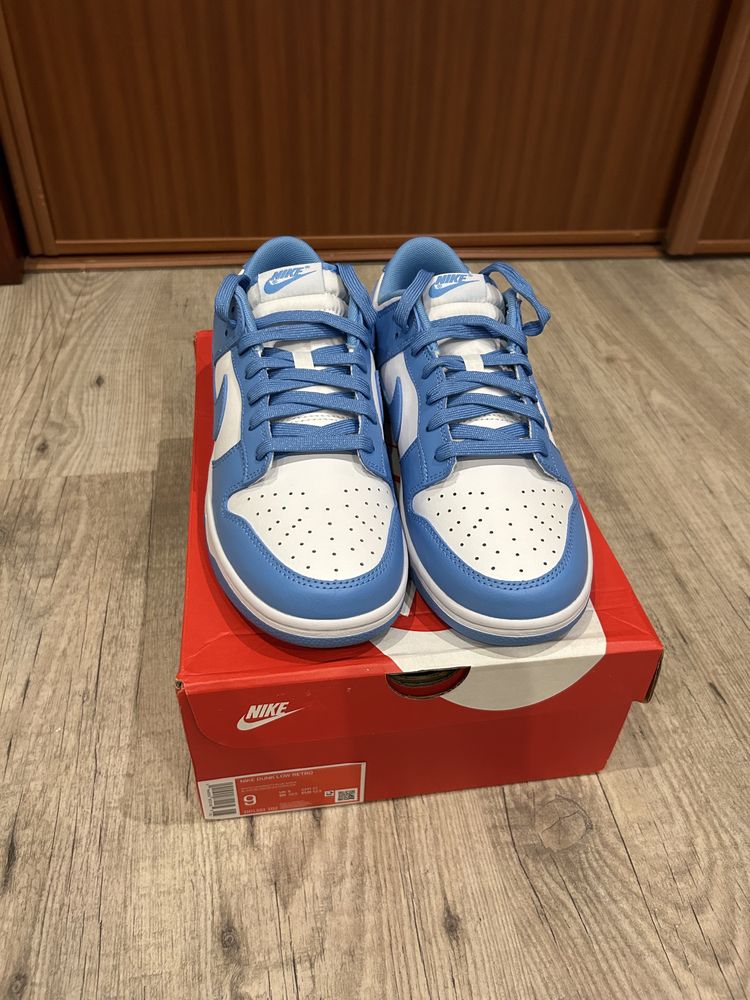 Nike dunk low “University Blue”