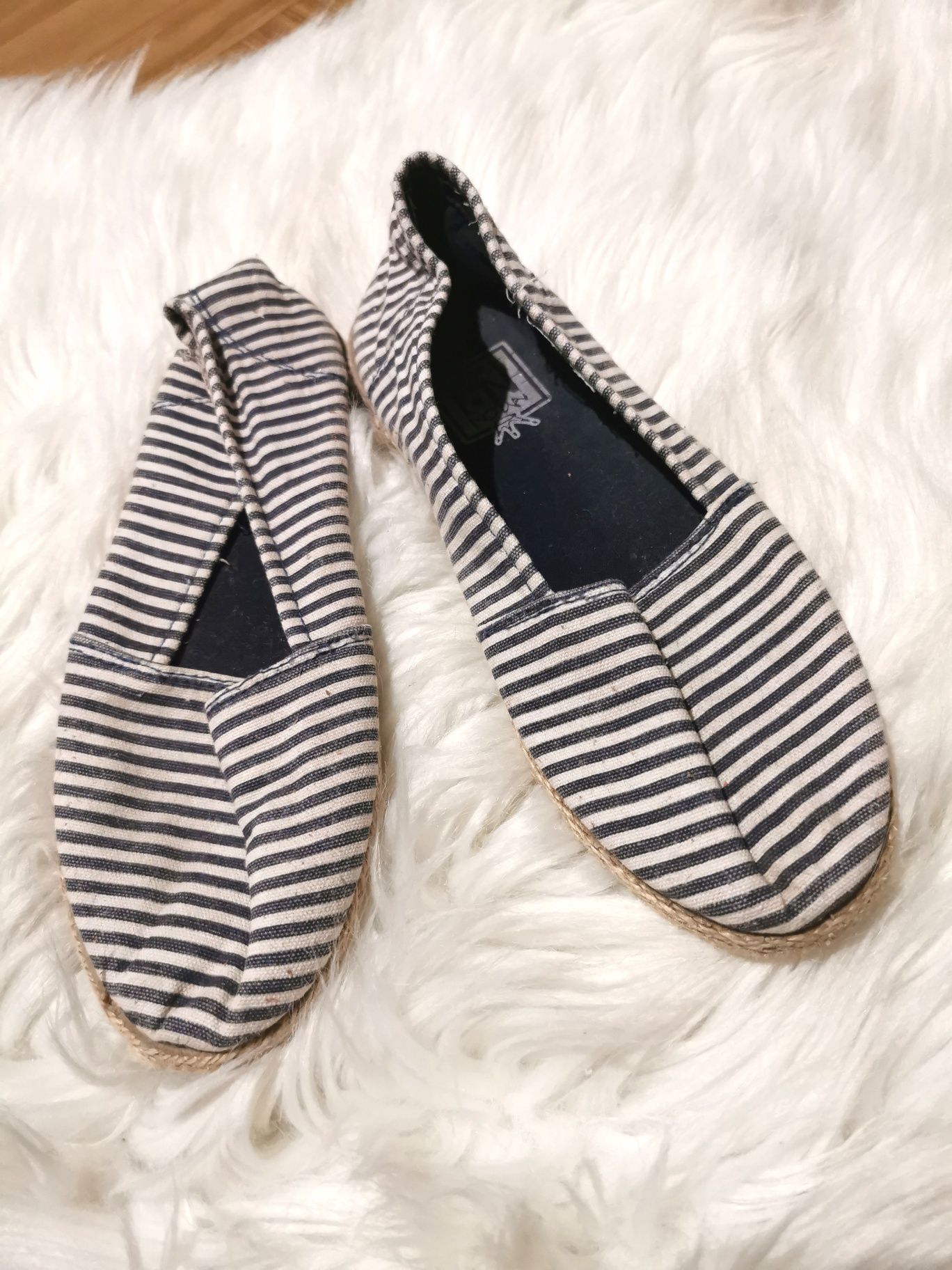 Tenisówki trampki espadryle slip on buty damskie 36