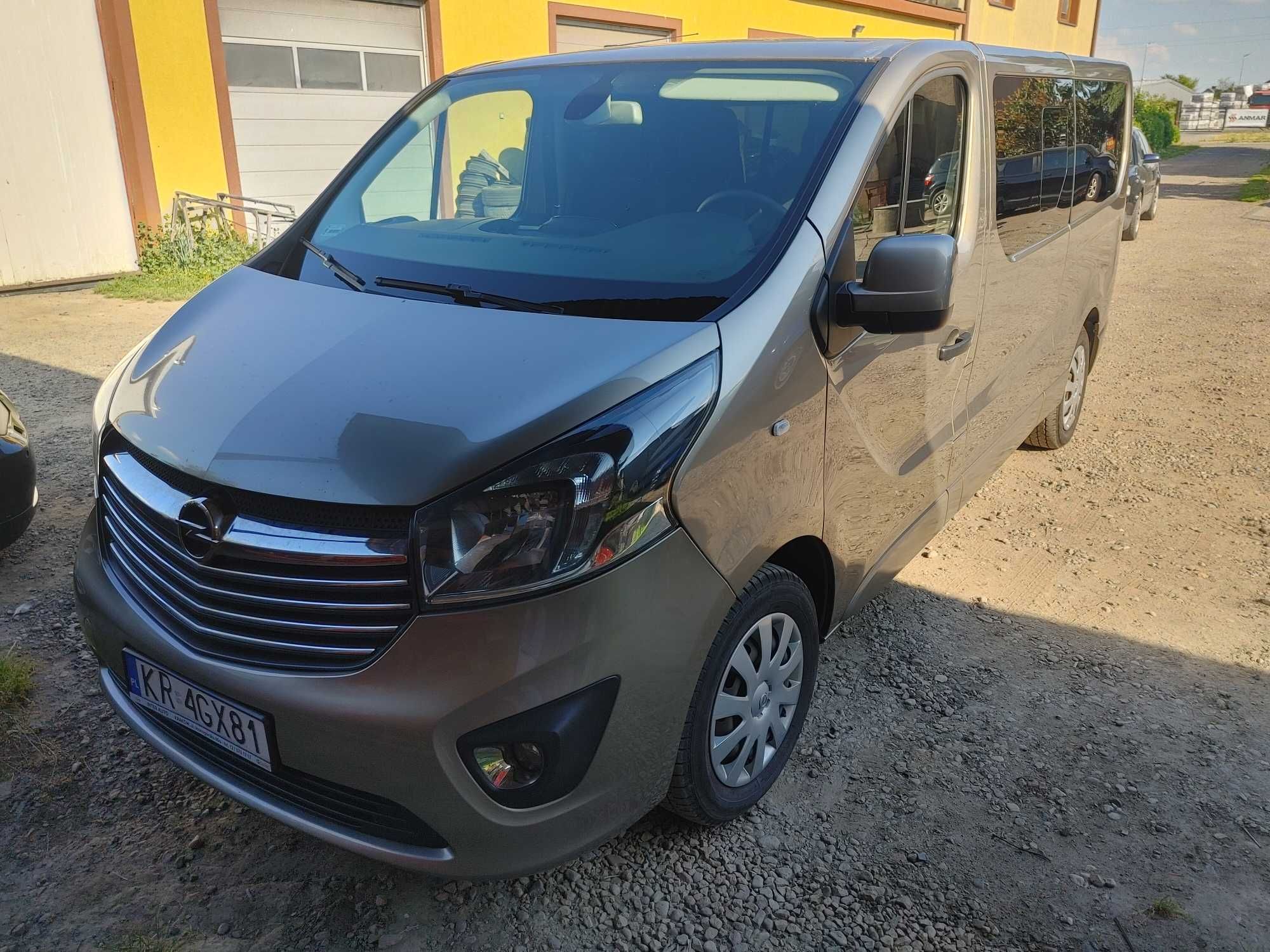Wynajem wypożyczalnia busów Poznań od 100zl doba